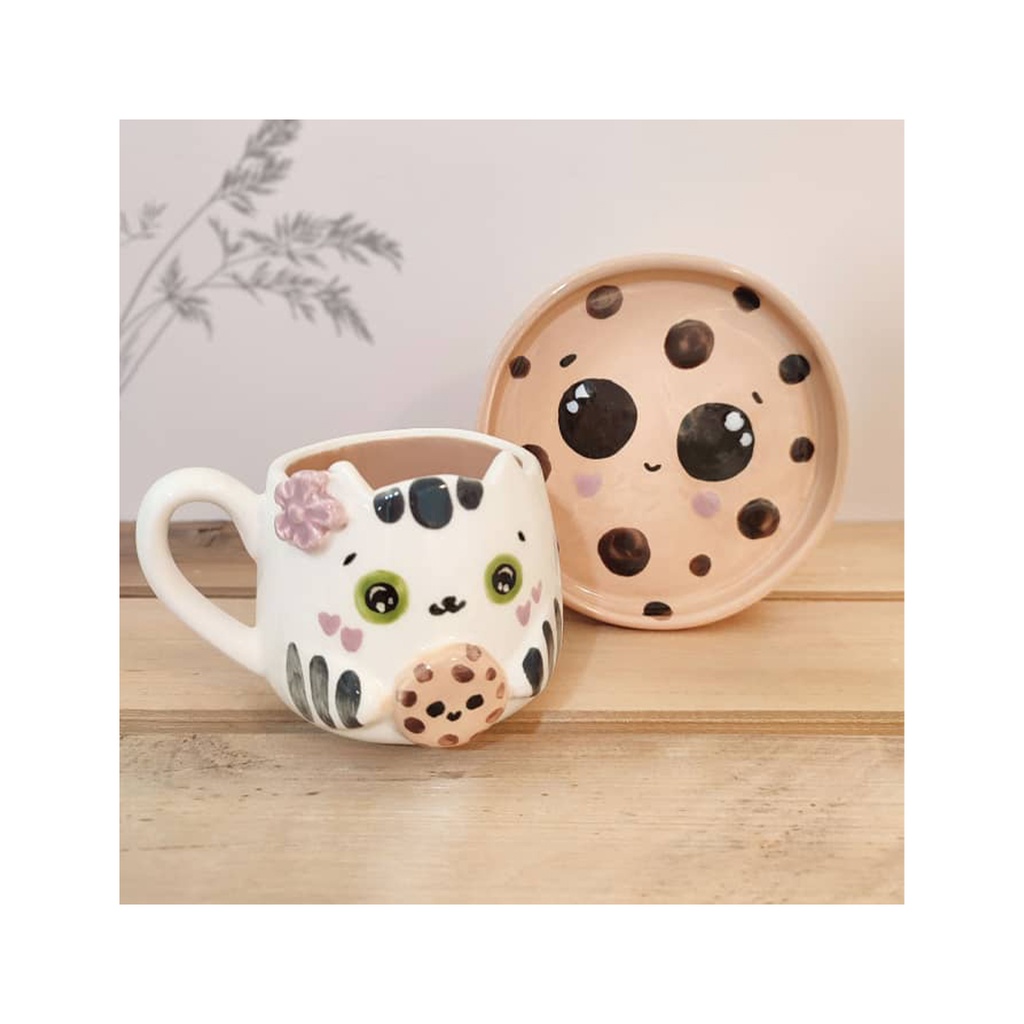 ماگ گربه زیره دار طرح کوکی / ای آر