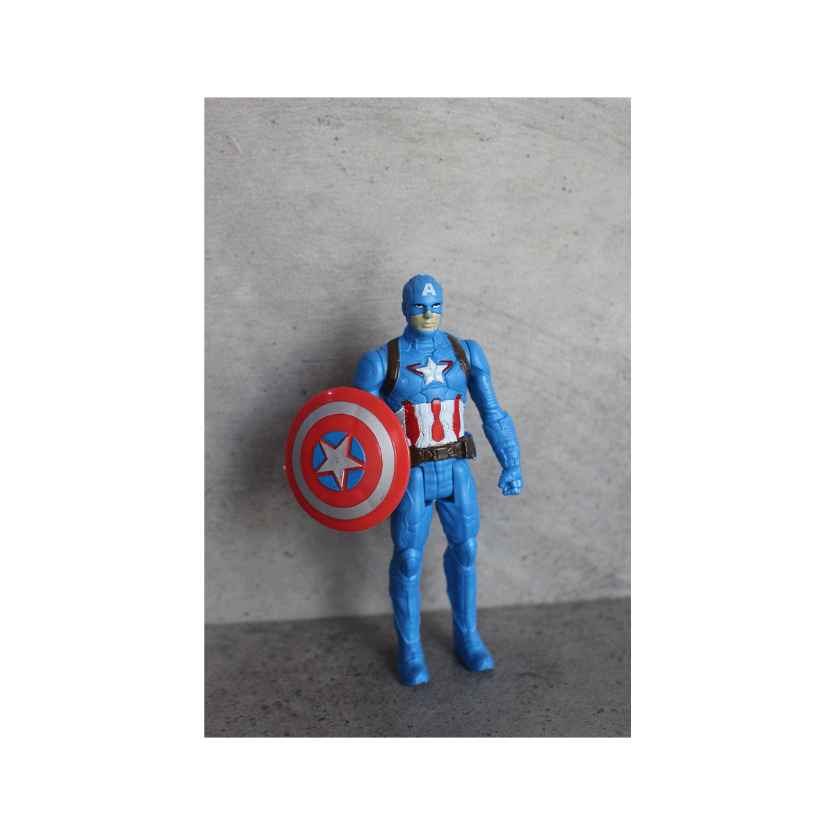 فیگور اونجرز و شخصیت ها