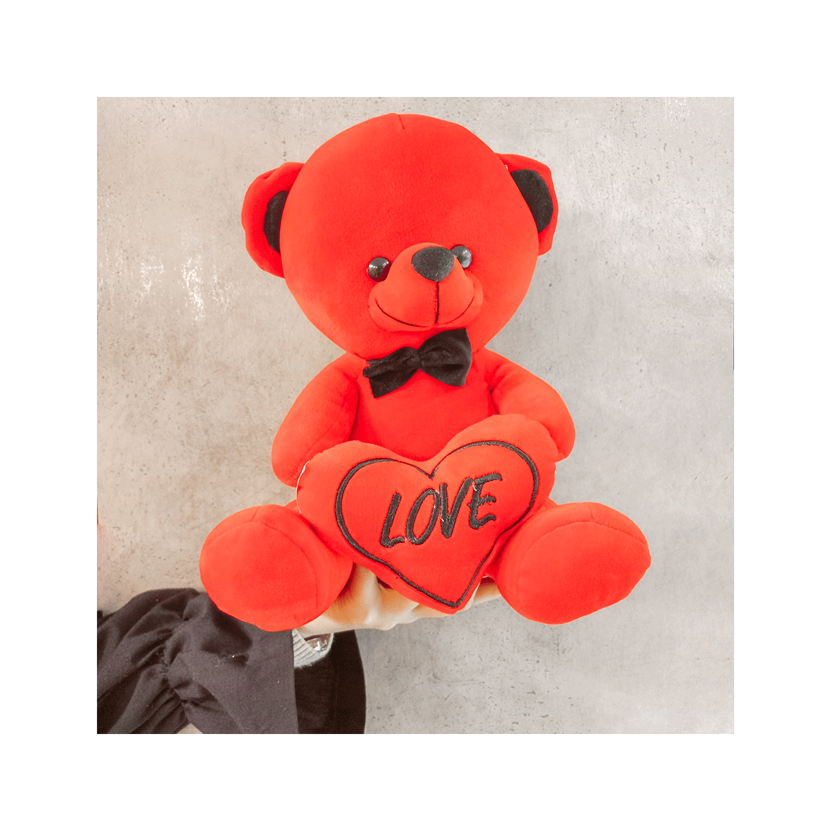 عروسک پلیشی خرس قرمز قلب مشکی
