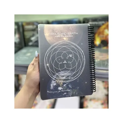 [29356] دفتر 100 برگ وزیری سیمی p.p طرح VENUS / پیل